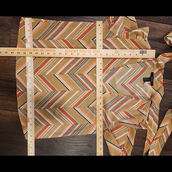 Retro Pussybow Blouse - Picture 12 of 16